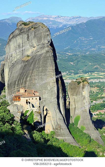 Greece, Thessaly, Meteora, World Heritage Site, Roussanou (Agia Barbara) nunnery