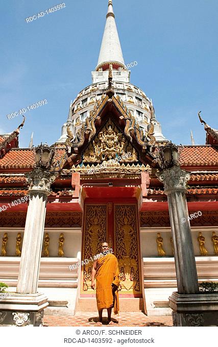 monk, Wat Bang Riang, buddhistic temple, Thap Put, Amphoe hap Put, Phang Nga province, Thailand, Asia
