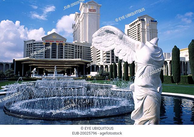 Caesars Palace HOTEL Casino Las Vegas FOUNTAIN postcard Vintage Nite image NOS T 