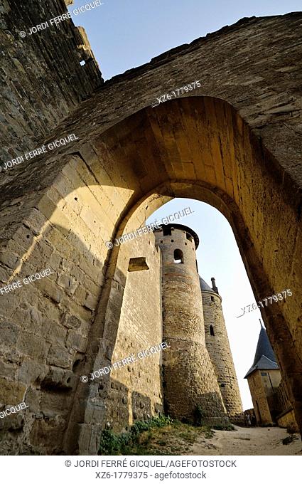 Medieval Walls of Carcassonne, Aude, Languedoc-Roussillon, France, Europe