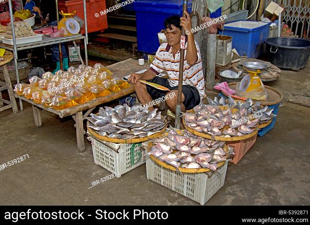 Fish stall, Pat Chong market, Thailand, Asia