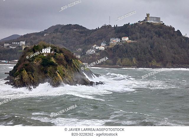 Tempest in the Cantabrian Sea, Waves and Wind, Explosive Cyclogenesis, La Concha Bay, Donostia, San Sebastian, Gipuzkoa, Basque Country, Spain, Europe