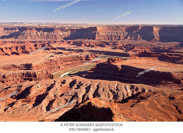 Landscape and Colorado River seen from Dead Horse Point Overlook at Dead Horse Point State Park, Moab, Utah, United States of America, USA