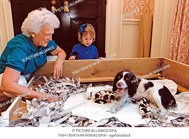 First lady Barbara Bush and granddaughter Marshall Lloyd Bush, two and a half years old, daughter of Marvin Bush and his wife, Margaret, visit Mrs