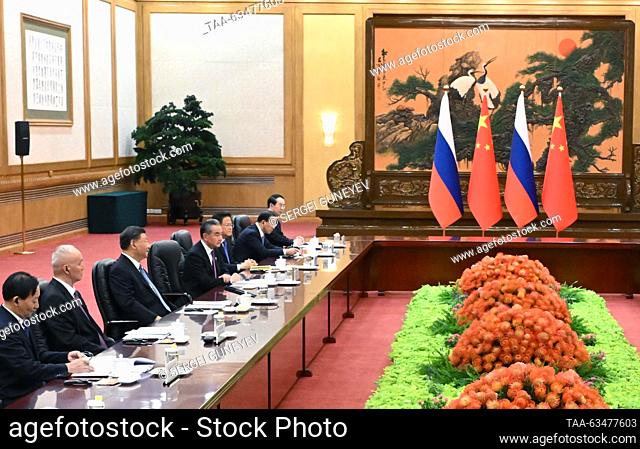 CHINA, BEIJING - OCTOBER 18, 2023: China's President Xi Jinping (3rd L) takes part in talks with Russia at the Great Hall of the People