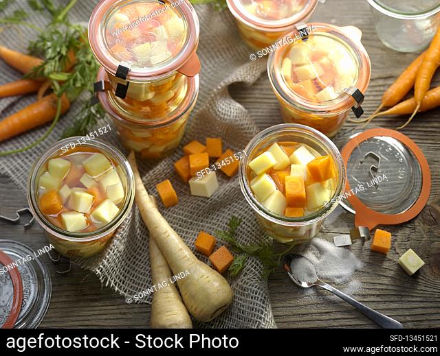 Preserved yellow beets and parsnips