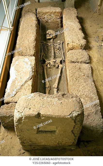 Roman inhumation tomb -first century, Cista Sillares, Provincial Museum, Cadiz, Region of Andalusia, Spain, Europe