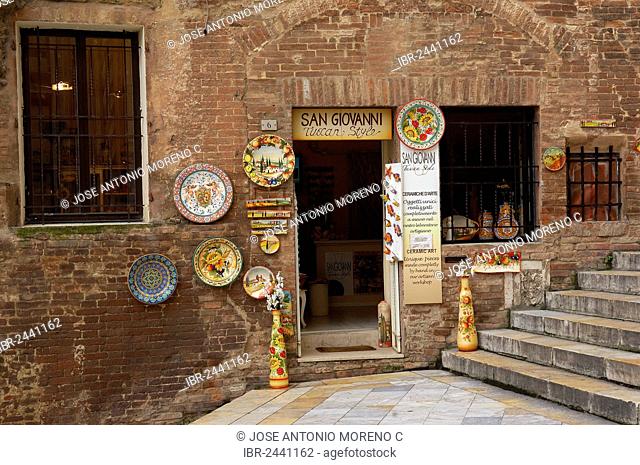 Souvenir shop, Piazza San Giovanni square, UNESCO World Heritage Site, Siena, Tuscany, Italy, Europe