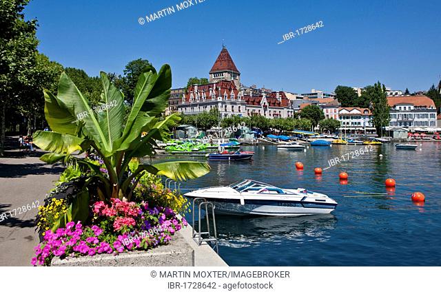 Ouchy harbour and the castle of Ouchy, Lausanne, canton of Vaud, Lake Geneva, Switzerland, Europe