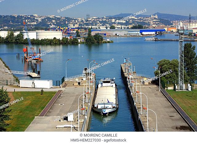 France, Rhone, Lyon, Barge coming in Pierre Benite Centrale Ecluse
