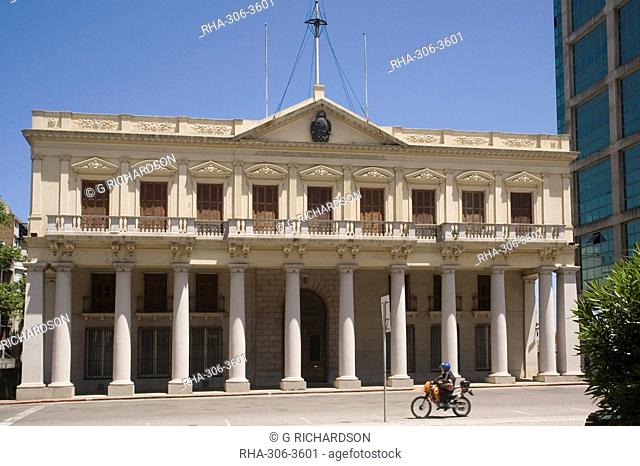 Governor's house, now President's museum, Plaza Independencia, Montevideo, Uruguay, South America