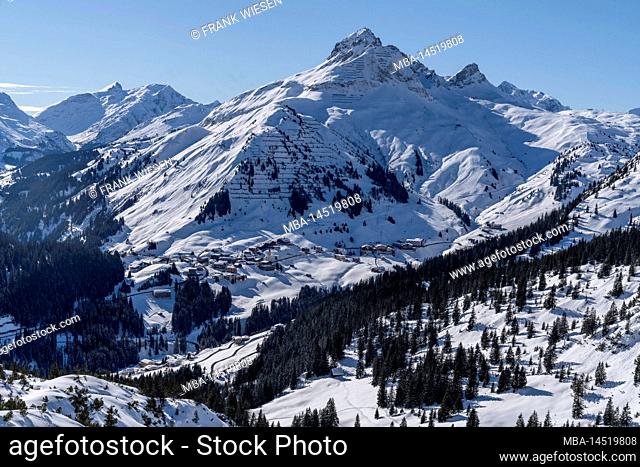 Warth am Arlberg with Warther Horn mountain
