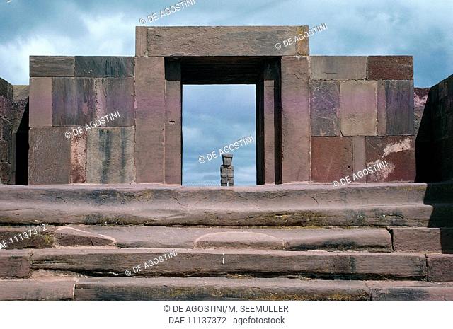 Entrance to the Temple of Kalasasaya or Stopped Stones, archaeological site of Tiahuanaco or Tiwanaku (UNESCO World Heritage List, 2000), Bolivia