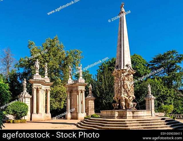 Statues adorn the baroque staircase to the Santuario de Nossa Senhora dos Remedios church