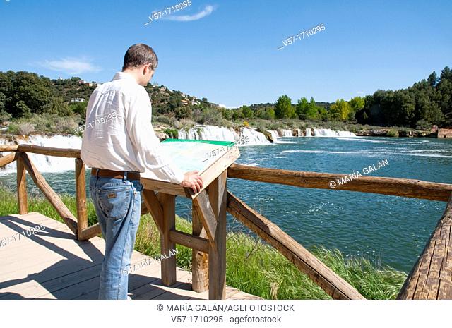 Man at the viewpoint. Laguna Lengua, Lagunas de Ruidera Nature Reserve, Ciudad Real province, Castilla La Mancha, Spain