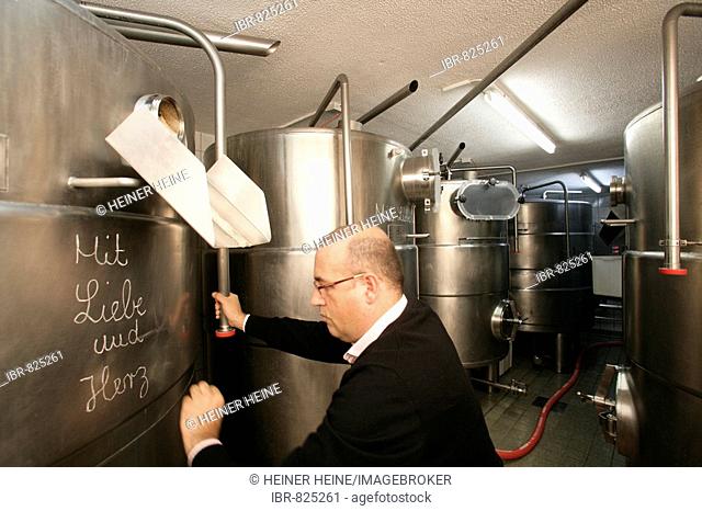 Master Brewer Unertl in the organic beer brewery, Muehldorf am Inn, Bavaria, Germany, Europe