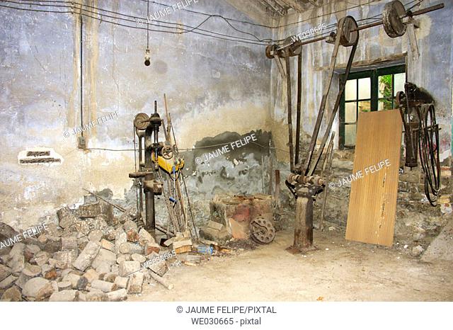 Old abandoned blacksmith's shop. Huesca, Aragón, Spain
