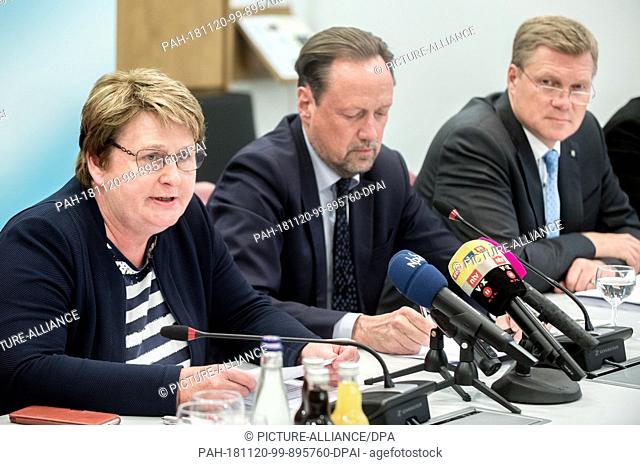 20 November 2018, Lower Saxony, Hannover: Johanne Modder (l-r, SPD), parliamentary party leader in the Lower Saxony state parliament, Dirk Toepffer (CDU)