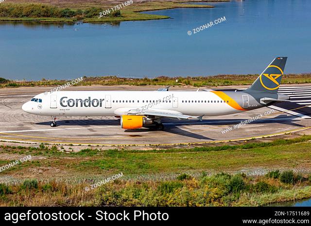 Korfu, Griechenland - 19. September 2020: Ein Airbus A321 Flugzeug der Condor mit dem Kennzeichen D-ATCA auf dem Flughafen Korfu (CFU) in Griechenland