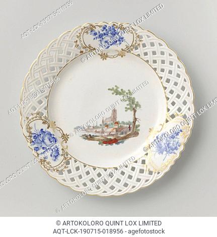 Plate with a cityscape and bouquets, Plate (fruit plate) of soft-paste porcelain (páte tendre) with a lobed and openwork edge