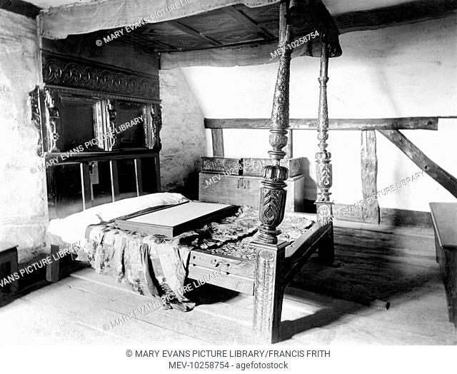 Shottery, Anne Hathaway's Cottage, Old Bedstead 1912