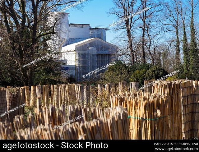 09 March 2022, Berlin: The palace on Peacock Island is covered with a white tarpaulin. The Prussian Palaces and Gardens Foundation (SPSG) began renovating the...