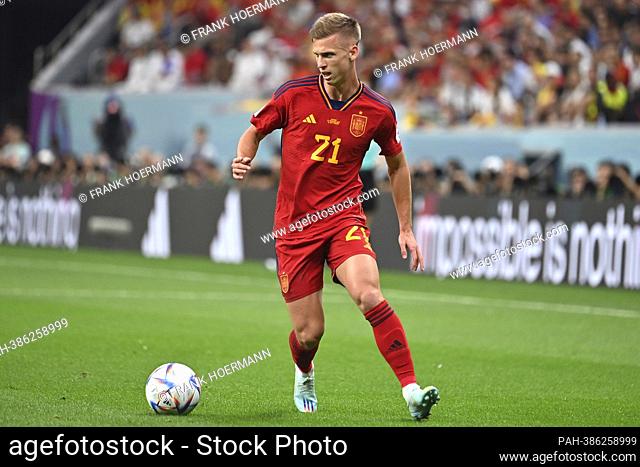 OLMO Dani (ESP), action, single action, single image, cut out, full body shot, full figure Spain (ESP) - Germany (GER) 1-1, group phase Group E, 2nd matchday