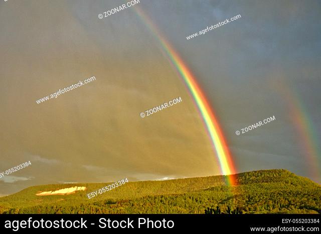 Regenbogen über der Schwäbischen Alb, rainbow over the swabian alb