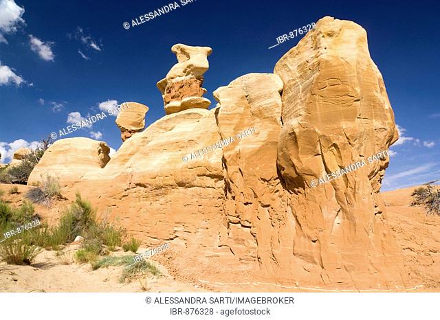 Sandstone formations in Devils Garden, Grand Staircase Escalante National Monument, Utah, USA, North America