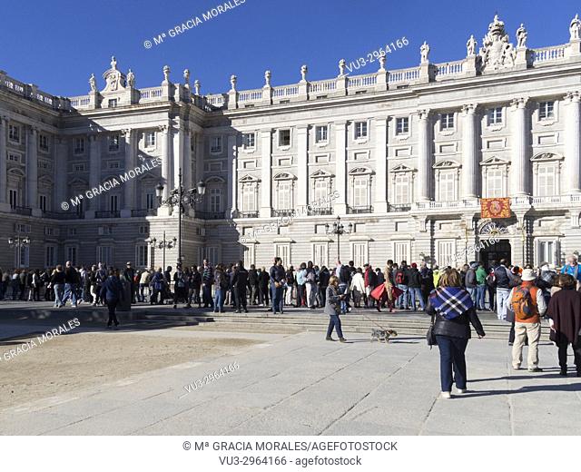 Tourists visiting the royal palace. Madrid, Spain