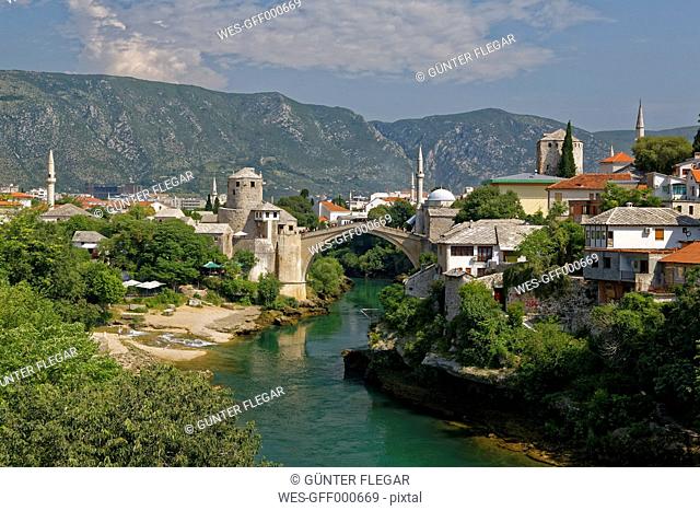 Bosnia and Herzegovina, Mostar, Old town, Old bridge and Neretva river
