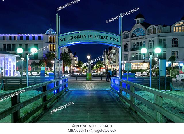 Binz, Mecklenburg-Western Pomerania, Germany, view to the turning point at the end of the Hauptstrasse and beginning of the pier, in the evening