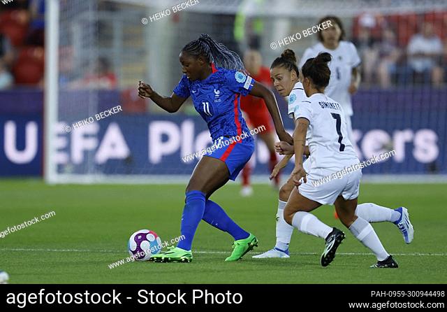 10.07.2022, Fussball, UEFA Womens EURO 2022, France - Italy, GB, Rotherham, New York Stadium Bild: v. li. Kadidiatou Diani (11 France)