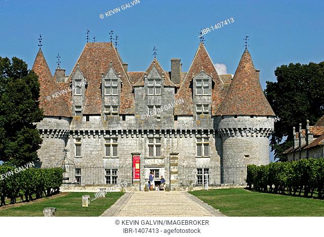 Chateau Monbazillac, Dordogne, Aquitaine, France, Europe