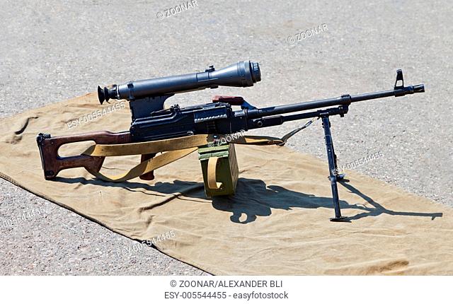 Machine gun kalashnikov with scope