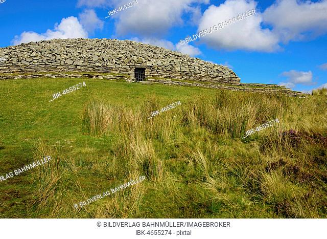 Historical excavation site with burial chambers, Cairns of Camster near Lybster, British Megalith culture, Caithness, Sutherland, Highlands, Scotland