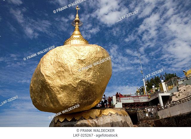The Golden Rock, Buddhistic pilgrim destination Kyaikhtiyo Pagoda in the sunlight, Mon State, Myanmar, Birma, Asia