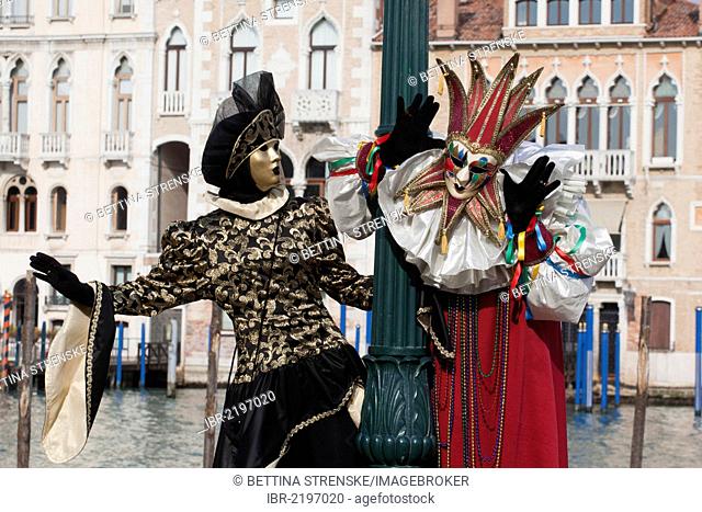 Masked people, carnival in Venice, Veneto, Italy, Europe