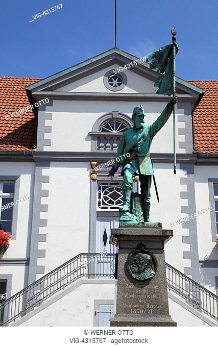 D-Quakenbrueck, Samtgemeinde Artland, Hase, Hase valley, Artland, Oldenburger Muensterland, Lower Saxony, market place, town hall, classicism