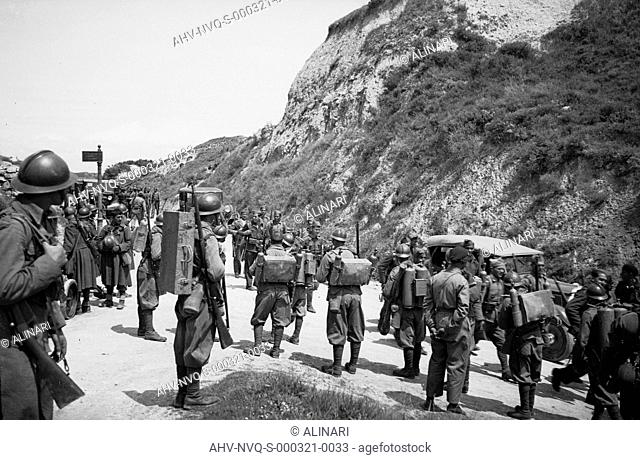 Spanish Civil War 1936-1939: Italian fascist soldiers pass through Jerez de la Frontera, Guadalajara, Almadrones, Navalpotro