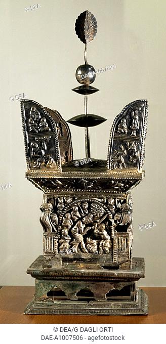 Reliquary in the form of a stupa known as Qian Hongchu, ruler of Wuyue, who ordered the construction of 84, 000 copies of the Asoka stupa, silver, China