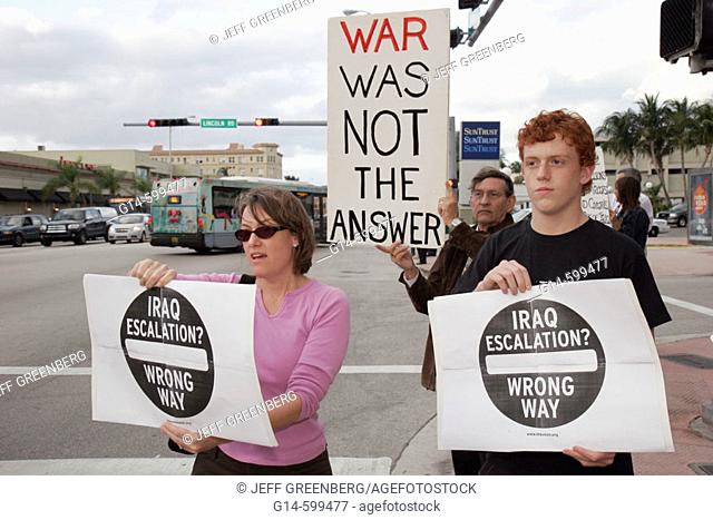 Stop Iraq Escalation, protest anti-war.  Alton Road. Miami Beach. Florida. USA