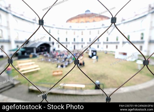30 June 2023, Saxony, Leipzig: A safety net in an old gasometer in the south of the city. The 14-meter-high and nearly 45-meter-wide building from around 1900...