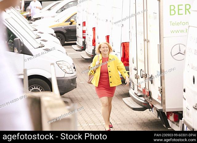 03 September 2023, Berlin: Federal Minister for Family Affairs Lisa Paus (Greens) arrives at a celebration of the Berliner Tafel