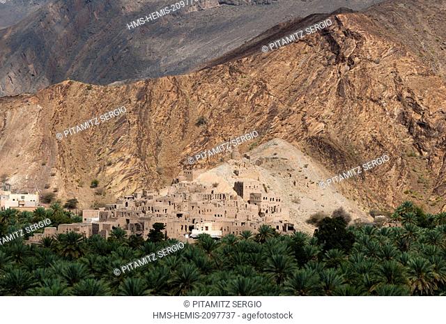 Oman, Ad Dakiliyah province, An abandoned village