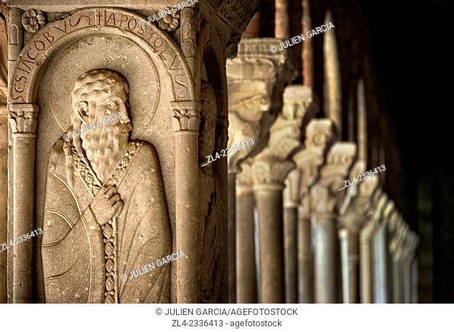 Saint James of Compostela representation in the cloister. France, Tarn et Garonne, Moissac, a stop on el Camino de Santiago
