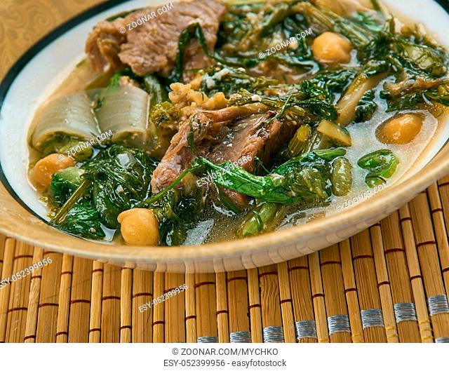 Boraniye - Turkish dish, Steamed spinach with meat and yogurt