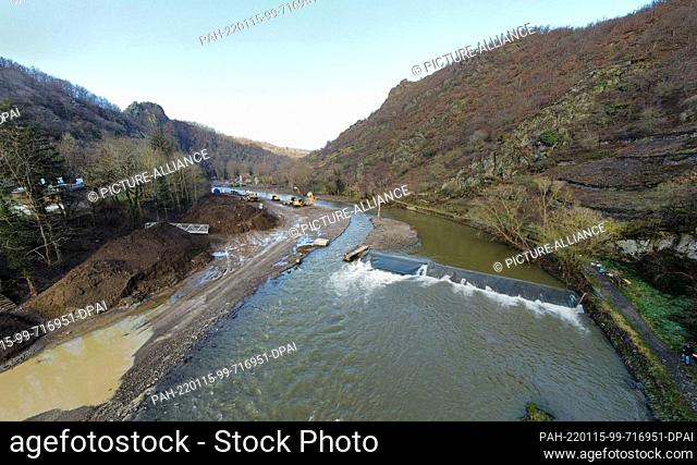 10 January 2022, Rhineland-Palatinate, Altenahr: After the flood, the Ahr valley loop near Altenahr is characterized by extensively leveled earth