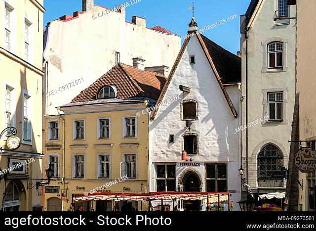 Estonia, Tallinn, old town, Vana Turg, old market, historic restaurant Peppersack
