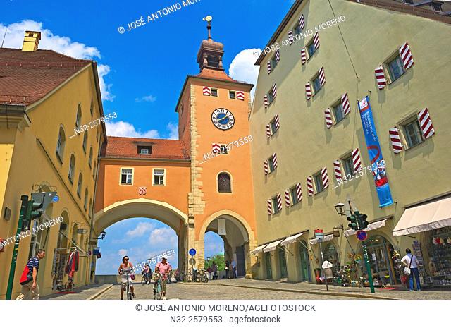 Regensburg, Brucktor, Tower Bridge, UNESCO World Heritage Site, Upper Palatinate, Bavaria, Germany